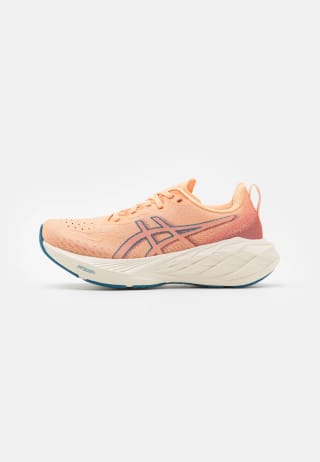 Zapatillas Asics Novablast 4 por 89,95€