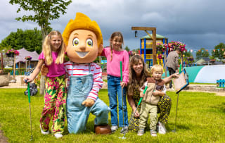 All-in entreeticket De Flierefluiter + Flierefluiter beker voor €9,95 via Tripper