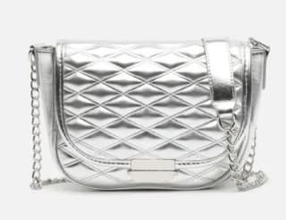 Bolso pequeño acolchado por 9€.