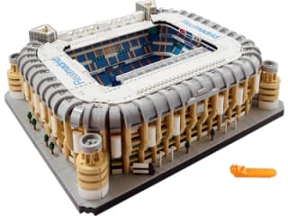 LEGO Real Madrid Stadion Santiago Bernabéu voor €299,99 bij Amazon