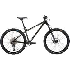 Shop a Vitus Sentier 27 VR mountain bike from Chain Reaction Cycles for £649.99