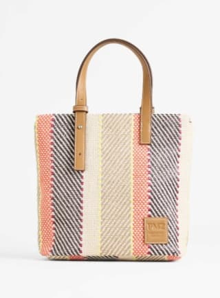 Bolso de mano de rayas por 15,99€.