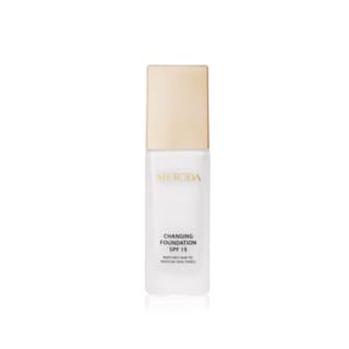 Meroda Changing Foundation 2+2 gratis met gratis tasje bij Merodacosmetics