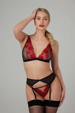 Hasta 95% descuento en Conjuntos de ligueros