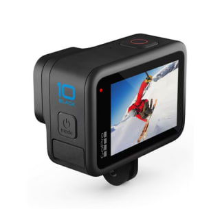 Cámara GoPro HERO10 Blac de acción con LCD frontal y pantallas traseras táctiles video 5.3K UHD fotos 23MP 108p por 252€