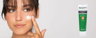 Gratis Alhydran spf 30 bij besteding vanaf€50,met code spf-gratis