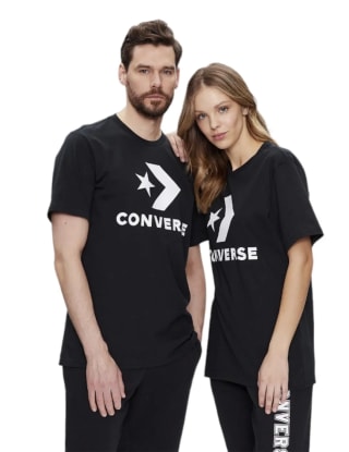 Camiseta marca Converse unisex en color negro por 12,11€