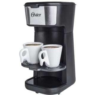 Cafeteira da Oster, modelo OCAF200 2day de 400ml - R$ 182,82