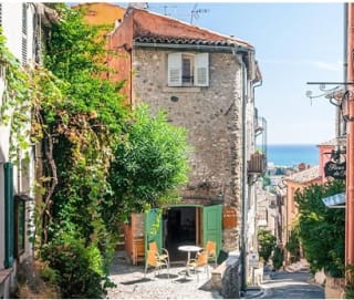 Estancia 2 noches en habitación doble en el Hotel Indigo Cagnes-sur-Mer cerca de Niza y vuelo desde 159€