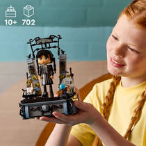 LEGO Wednesday figuur Wednesday Addams 76780 voor €29,99 bij Intertoys