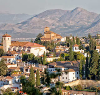 Escapada en hotel con piscina a las afueras de Granada desde 35€ para 2 personas con Weekendesk