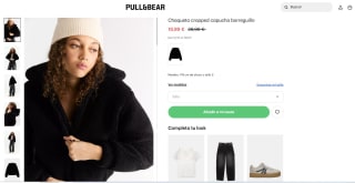 Chaqueta cropped capucha borreguillo color negro por 19,99€