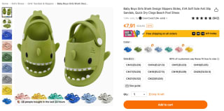 Baby shark slippers voor €7,91