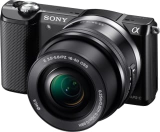 Sony A5000 + 16-50mm - Zwart voor €299