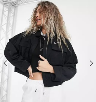 Chaqueta Nike negra utilitaria a 67.50€