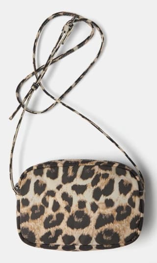 Bandolera leopardo nylon por 5,99€.