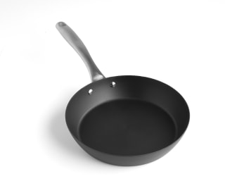 50% korting op ingebrande carbon plaatstaal pannen bij Sola