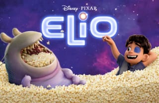 Op vertoon van je Donald Duck Clubpas een kleine popcorn gratis bij een ticket voor Elio bij VUE.