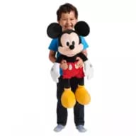 Diverse Disney Large Soft Toys knuffels voor €30 per stuk in de Disney Store