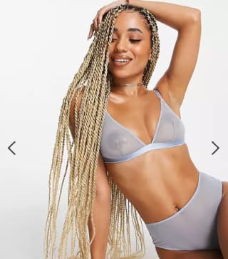 Sujetador azul triangular moldeador Tiggy a 3.60€