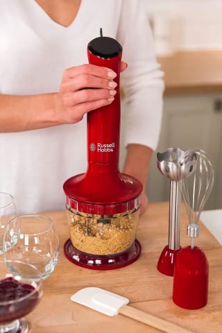 Russell Hobbs 3-in-1 Staafmixer rood of zwart voor €33,02 bij Amazon