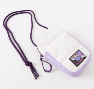 Funda nylon móvil Snoopy por 2,99€.