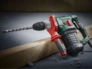 PARKSIDE Boor- en beitelhamer 1550 W met SDS Plus voor €69,99 bij Lidl