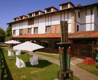 Fin de semana rural Cantabria en Hotel Colegiata 3* con desayuno por 56€