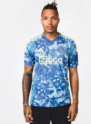 Tot 50% korting op een Ajax uittenue