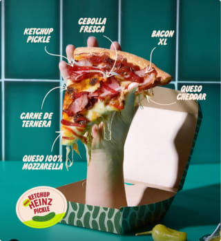 Gratis 1 porción familiar de pizza Doble Cheese Bacon Burger Pizza Papa John's este 11 de octubre con Papajohns