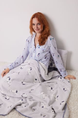 Manta tacto suave Snoopy 150 x 120 cm. por 9,99€