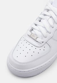 Nike AIR FORCE 1 '07 sneakers voor €101,95 bij Zalando