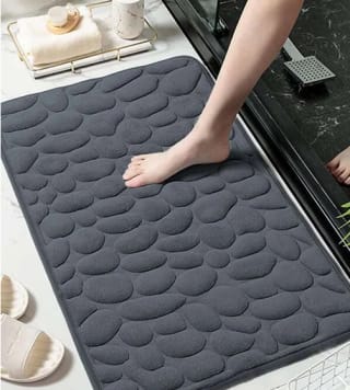 Alfombra de baño absorbente con patrón geométrico a 4,75€