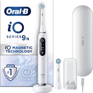 Oral-B iO 9N met extra opzetborstel voor €199 bij Bol.com