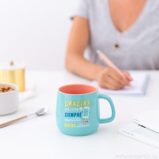 Taza Mrwonderful Gracias por estar siempre disponible por 2,93