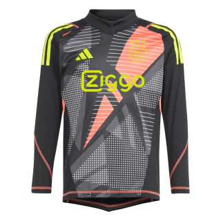 50% korting op de nieuwe collectie Ajax items in de Ajax store