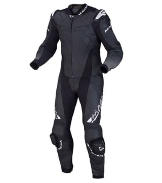 Macna Voltage tweedelig motorpak met 55% korting, voor €349