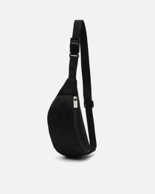 Salva, riñonera de poliéster de Misako por 3,60€