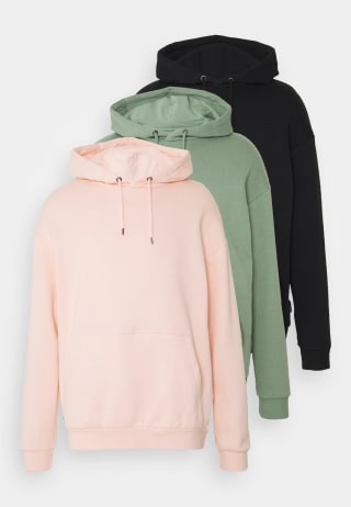 3 Sudaderas Yourturn con Capucha por 30,59€