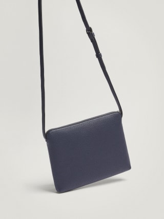Bolso Bandolera con bolsillo exterior por 5,99€.