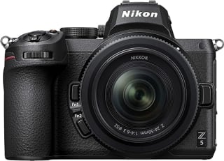 Nikon 1642 Z 5 con NIKKOR 24-50mm por $25,985 en Amazon