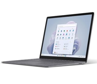 Microsoft Surface Laptop 5 de 13.5" táctil ntel EVO 12º gen. Intel Core i5 1235U, 8GB RAM, 256GB SSD Windows 11 Home por 739€
