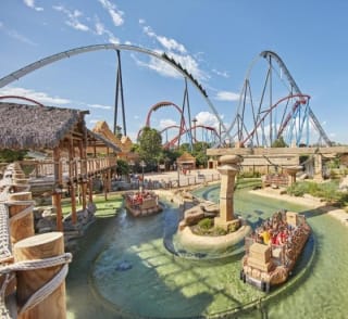 4 días Hotel Salou 4* Media Pensión + Entradas 2 días a PortAventura desde 214€ por persona.
