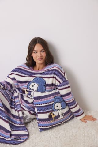 Manta Women'secret súper suave étnico Snoopy por solo 8,99€