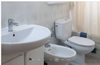 Hostal AgutíNoche en estudio completo cama de matrimonio + cama individual por 50€ la noche