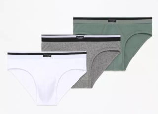 3 Pack Slips Briefs Hombre por $99 en Lefties