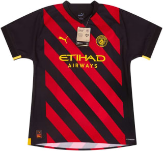 2a Equipación Manchester City 22/23 por 19,99€