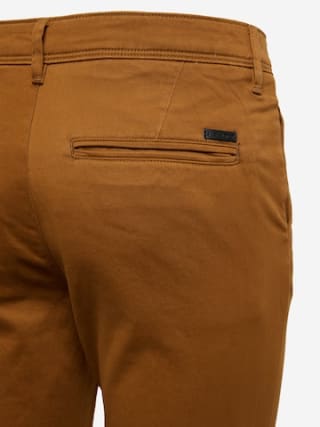 Jack & Jones JJMacro JJBowie Chino broek voor €11,90 bij About You