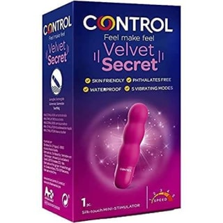 Mini Vibrador (10 cm) CONTROL Velvet Secret, 5 vibraciones diferentes, sumergible y con Luz para oscuridad por 10€