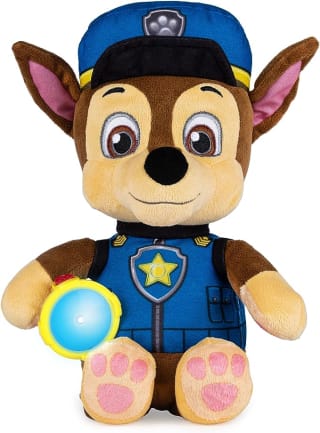 PAW Patrol de Chase Peluche Snuggle Up por $380 en Amazon